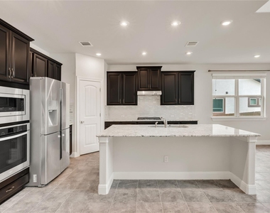 5300 Cipriano Dr - Photo Thumbnail 11