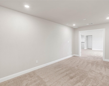 5300 Cipriano Dr - Photo Thumbnail 34