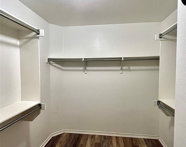 2117 Kimra Ln - Photo Thumbnail 13
