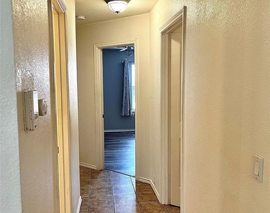 2117 Kimra Ln - Photo Thumbnail 18