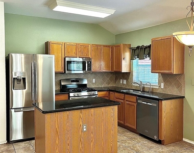 2117 Kimra Ln - Photo Thumbnail 7