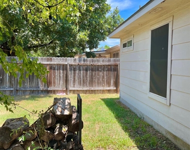2117 Kimra Ln - Photo Thumbnail 33