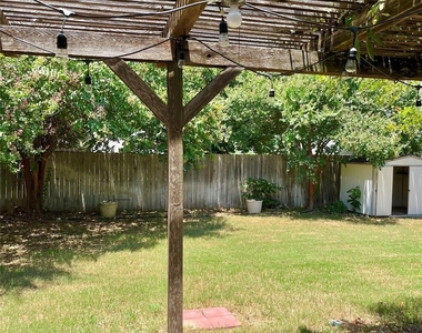 2117 Kimra Ln - Photo Thumbnail 31