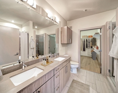 3600 S Lamar Blvd - Photo Thumbnail 12
