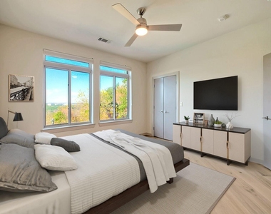 3600 S Lamar Blvd - Photo Thumbnail 13