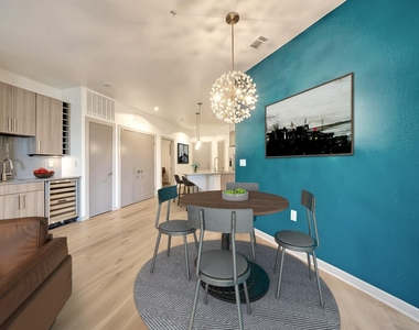 3600 S Lamar Blvd - Photo Thumbnail 6