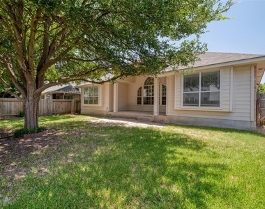 2310 Kristen Ln - Photo Thumbnail 24