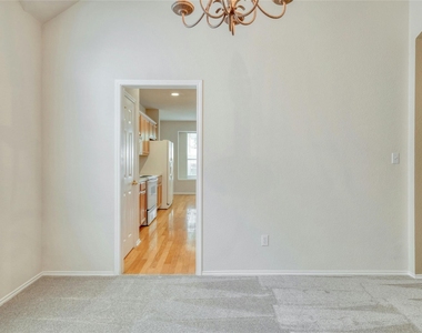 2310 Kristen Ln - Photo Thumbnail 7