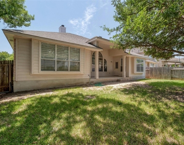 2310 Kristen Ln - Photo Thumbnail 23
