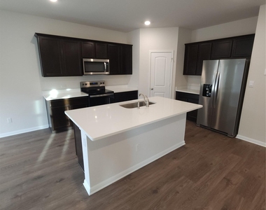 152 Grey Slate Ave - Photo Thumbnail 6