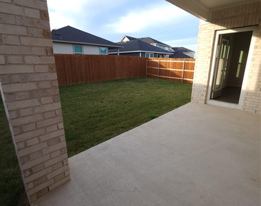 152 Grey Slate Ave - Photo Thumbnail 16