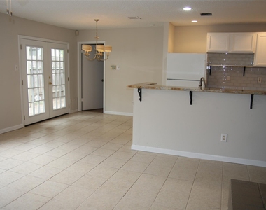 7825 Beauregard Cir - Photo Thumbnail 5