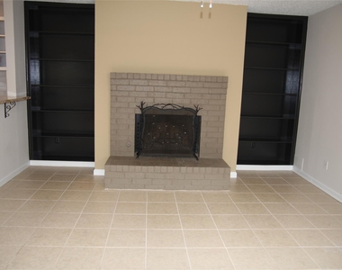 7825 Beauregard Cir - Photo Thumbnail 9