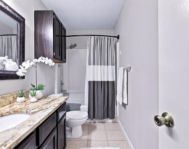 7825 Beauregard Cir - Photo Thumbnail 18