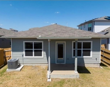 10805 Meris Ln - Photo Thumbnail 23