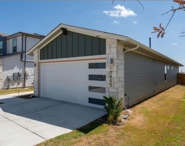 10805 Meris Ln - Photo Thumbnail 2