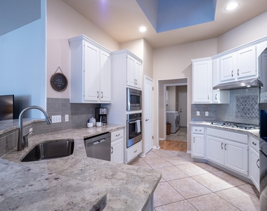 17200 Poncho Springs Ln - Photo Thumbnail 10