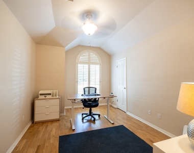 17200 Poncho Springs Ln - Photo Thumbnail 31