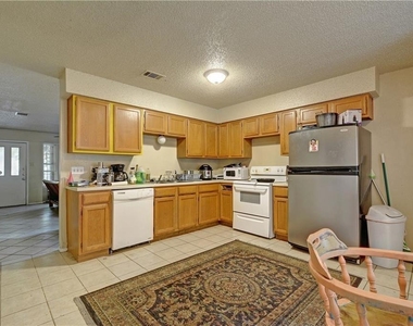 2011 Kirksey Dr - Photo Thumbnail 6