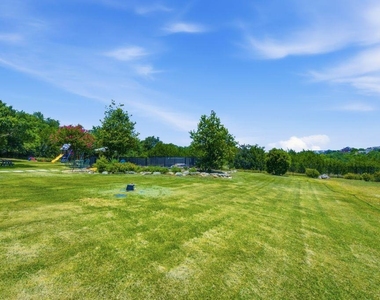 600 Huck Finn Trl - Photo Thumbnail 20