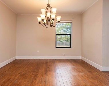 406 Lexington Rd - Photo Thumbnail 5