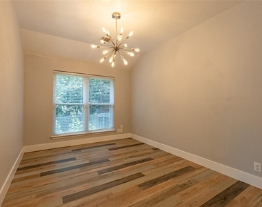 3018 Rock Rose Pl - Photo Thumbnail 10