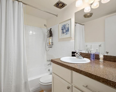 302 E 30th St - Photo Thumbnail 7