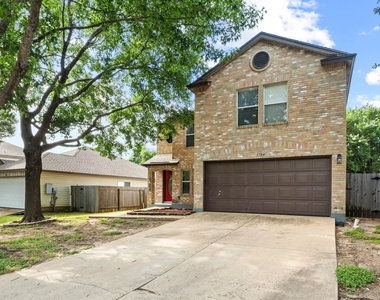 1704 Matagorda Dr - Photo Thumbnail 2