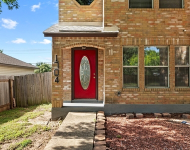 1704 Matagorda Dr - Photo Thumbnail 3