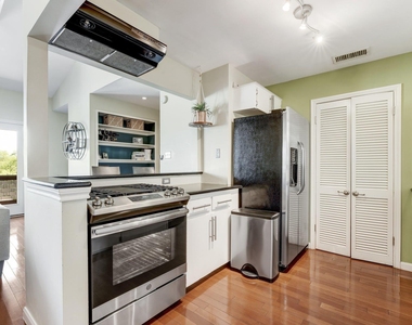 1100 Azie Morton Rd - Photo Thumbnail 11
