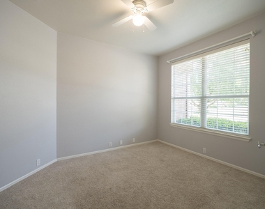 572 Big Meadow Rd - Photo Thumbnail 15