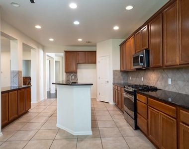 572 Big Meadow Rd - Photo Thumbnail 4