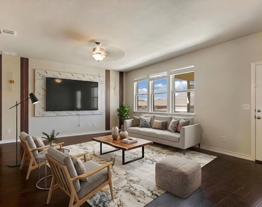 1341 Eagle Ray St - Photo Thumbnail 3