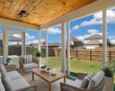 1341 Eagle Ray St - Photo Thumbnail 24