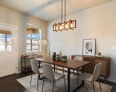 1341 Eagle Ray St - Photo Thumbnail 8