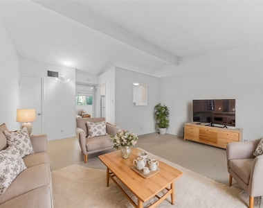1905 Fairlawn Ln Ln - Photo Thumbnail 23