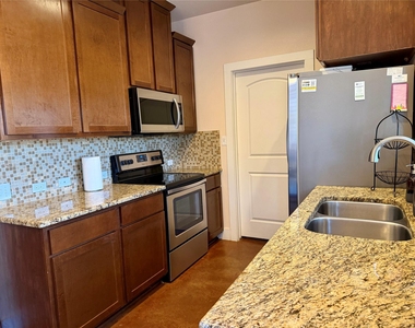 5503 Hi Line Rd - Photo Thumbnail 7