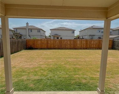 325 Altamont St - Photo Thumbnail 20