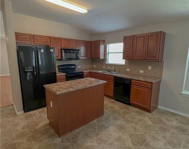 325 Altamont St - Photo Thumbnail 1