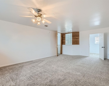 131 Lavaca Loop - Photo Thumbnail 15