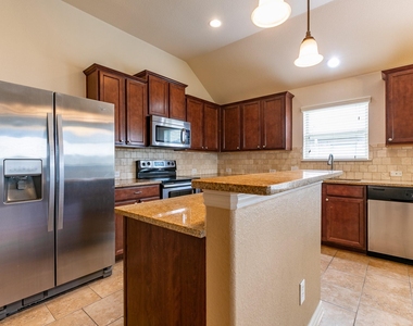 118 Wallin Farms Dr - Photo Thumbnail 6