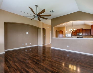 118 Wallin Farms Dr - Photo Thumbnail 8