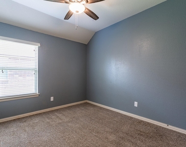 118 Wallin Farms Dr - Photo Thumbnail 12
