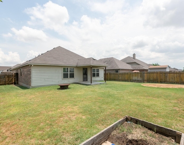 118 Wallin Farms Dr - Photo Thumbnail 25