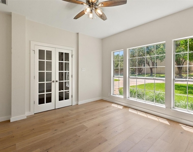 3811 Standfield Ct - Photo Thumbnail 14