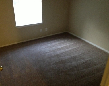 7100 Meadow Run - Photo Thumbnail 8