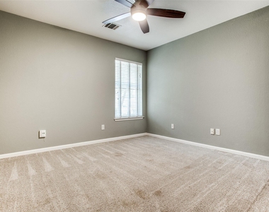 1314 Brighton Bend Ln - Photo Thumbnail 11