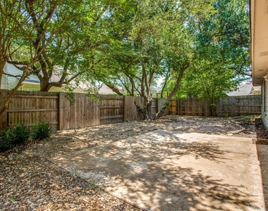 1314 Brighton Bend Ln - Photo Thumbnail 17