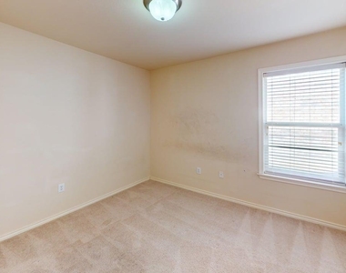 2816 Mission Tejas Dr - Photo Thumbnail 12