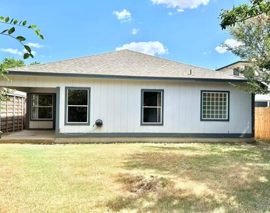 615 Settlement St - Photo Thumbnail 25